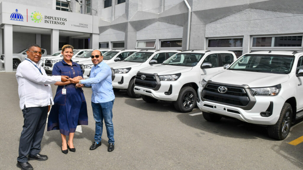 DGII amplía su flotilla vehicular para fortalecer operaciones en el interior del país