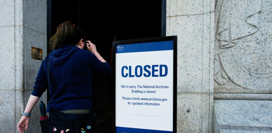 La Casa Blanca confirma despidos de empleados públicos tras cierre parcial del gobierno