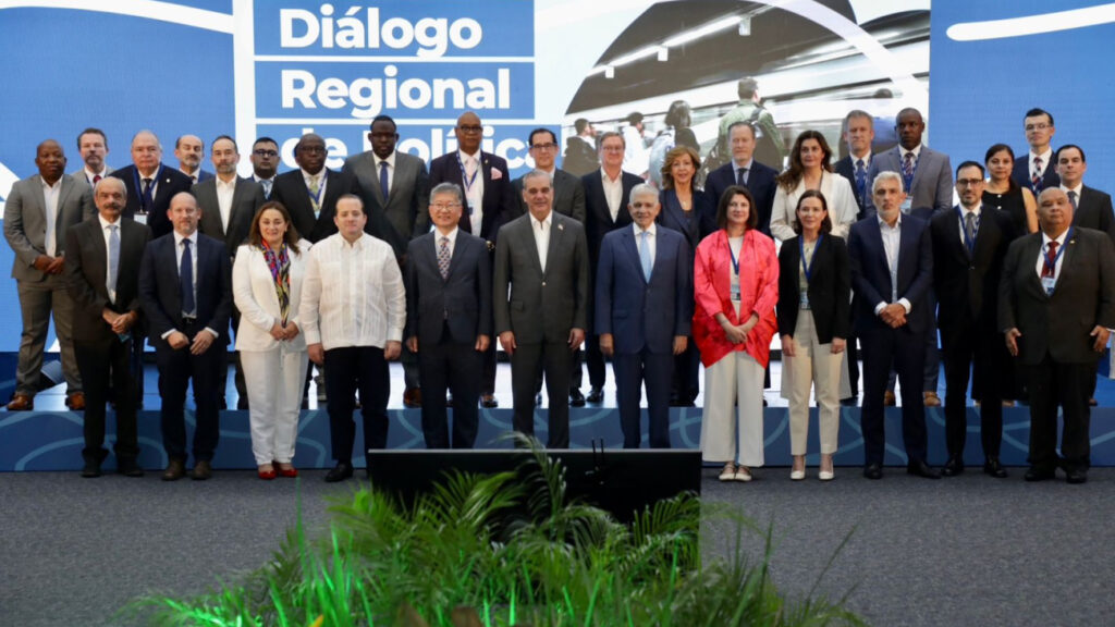 Presidente Abinader posiciona a la República Dominicana en el centro del debate global sobre transporte sostenible